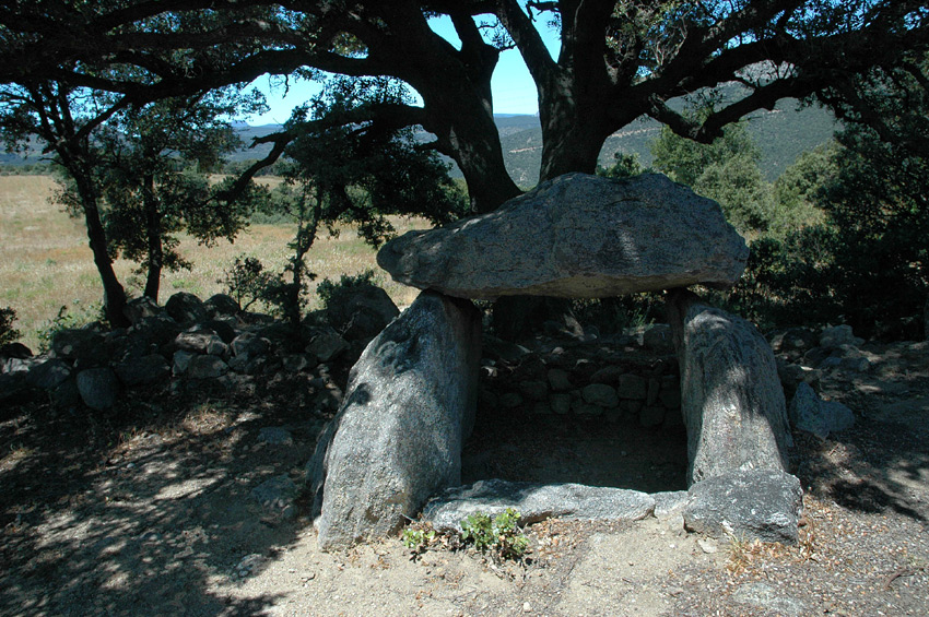 Dolmen de Las Colombinos