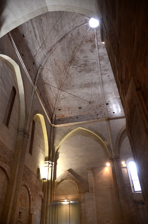 Lucca - baptistrium