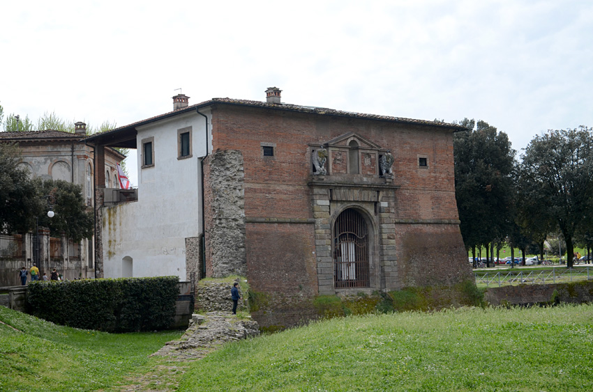 Lucca - hradby