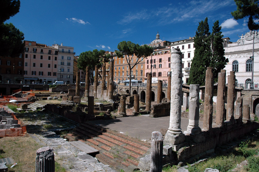 Largo di Torre Argentina