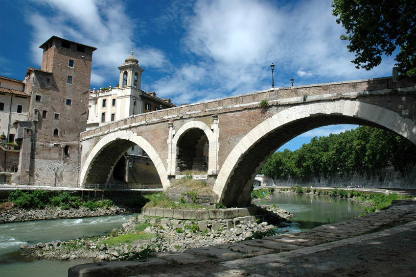 Ponte Fabricio