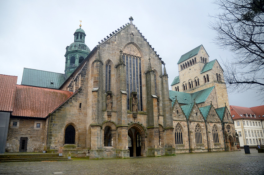 Hildesheim - katedrla Nanebevzet Panny Marie