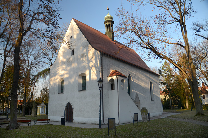 Písek - kostel Nejsvětější Trojice