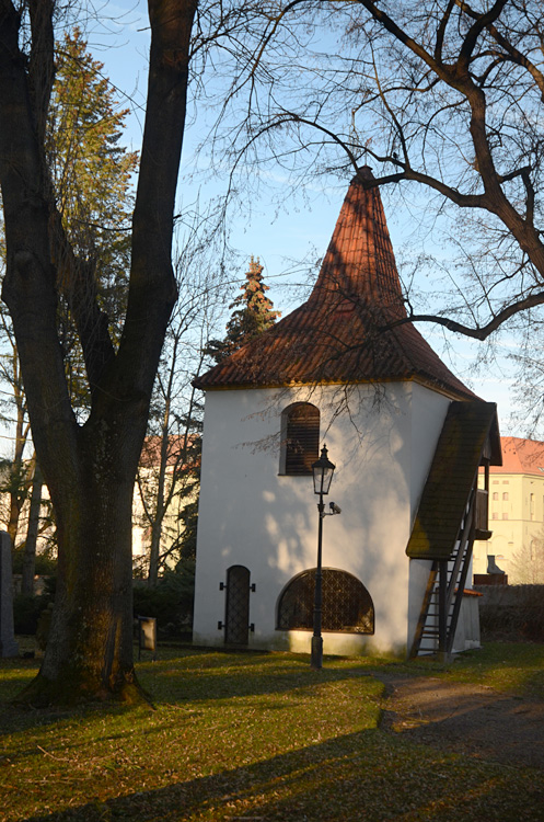 Písek - kostel Nejsvětější Trojice