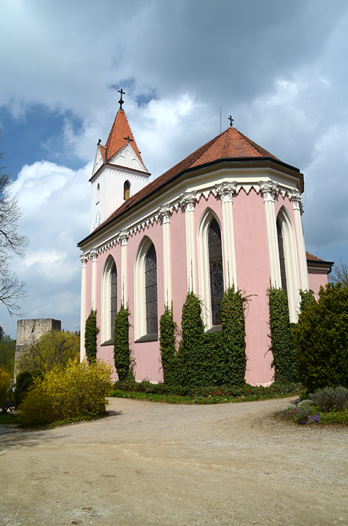 Btov - hradn kaple Nanebevzet Panny Marie