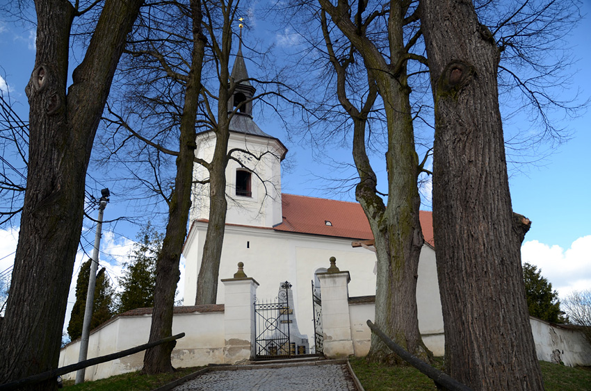 Debln - kostel svatho Mikule