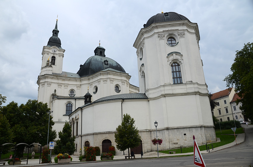 Křtiny - kostel Jména Panny Marie