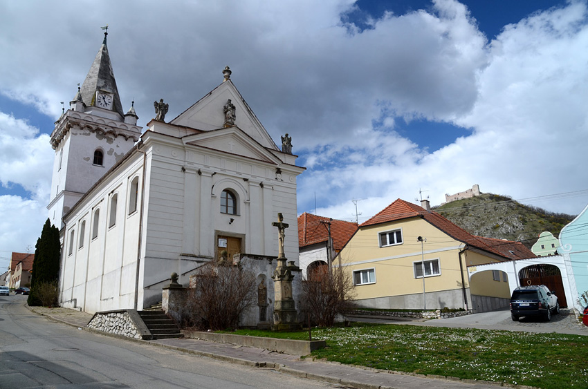 Pavlov – kostel svaté Barbory