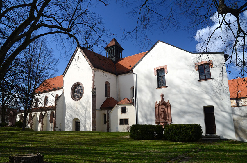 Předklášteří u Tišnova - klášter Porta coeli