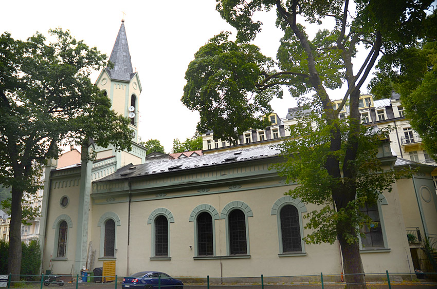 Karlovy Vary - kostel svatého Petra a Pavla