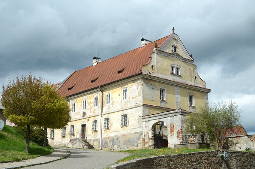 Žlutice - fara
