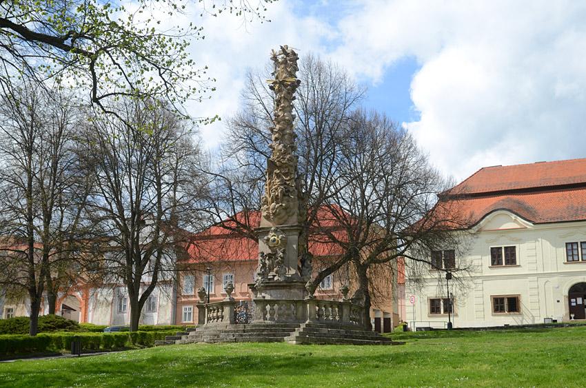 Žlutice - sloup Nejsvětější Trojice