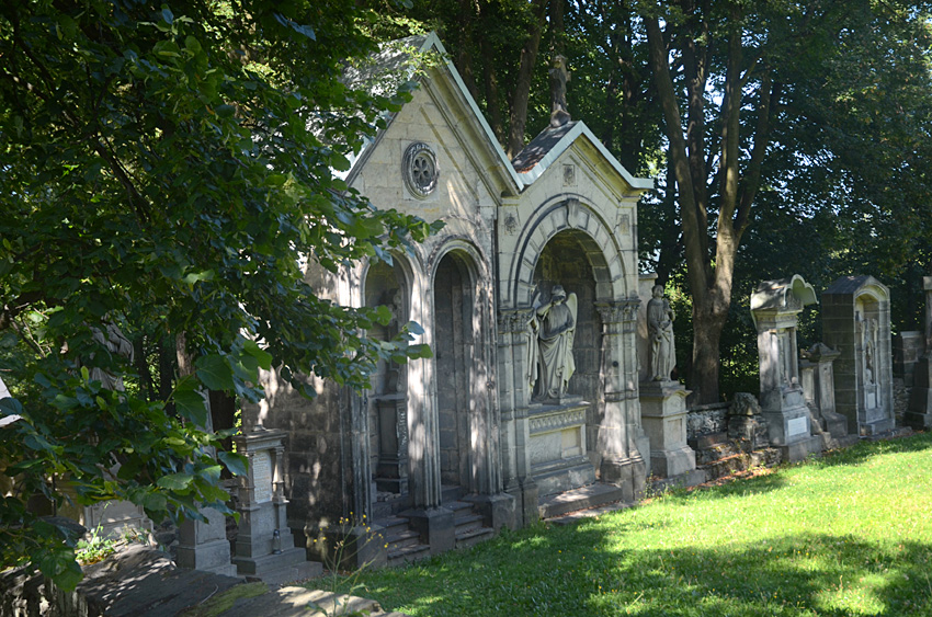 Kamenický Šenov - hřbitov