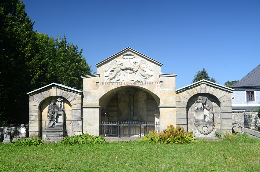 Kamenický Šenov - hřbitov