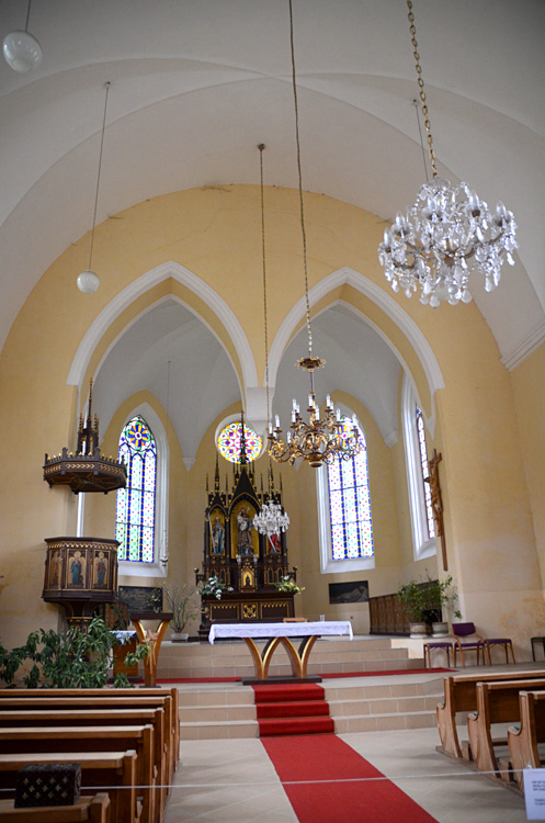 Hrub Skla - kostel svatho Josefa