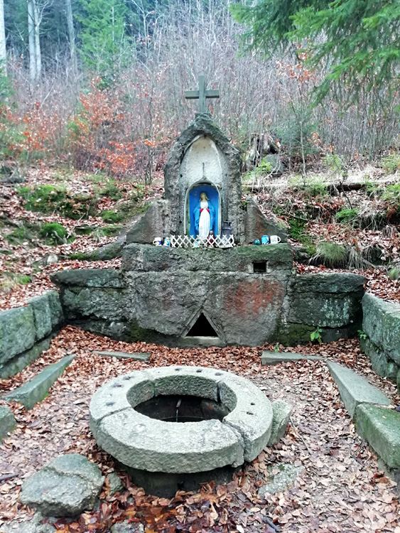 Janov - křížová cesta