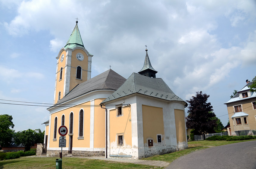 Rádlo - kostel Nejsvětější Trojice