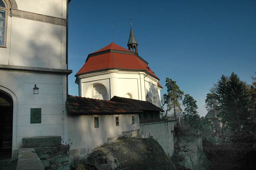 Valdštejn - kaple svatého Jana Nepomuckého