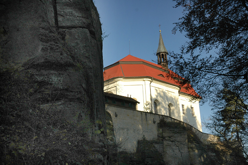 Valdštejn - kaple svatého Jana Nepomuckého