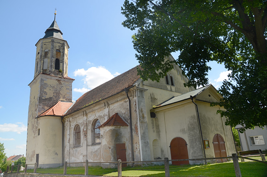Mutěnín - kostel svatého Bartoloměje