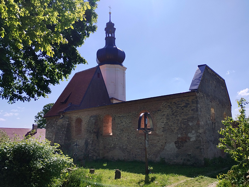 Šitboř - zřícenina kostela svatého Mikuláše