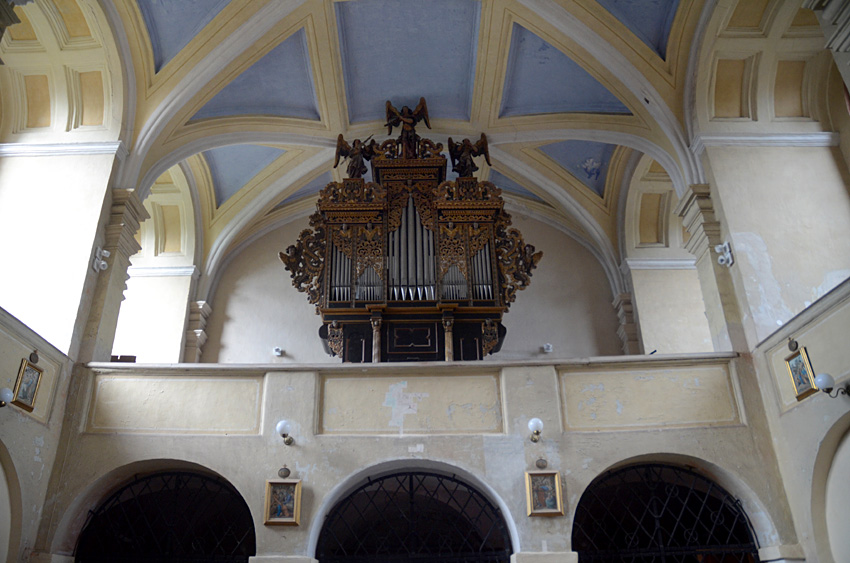 Kralovice - kostel svatého Petra a Pavla