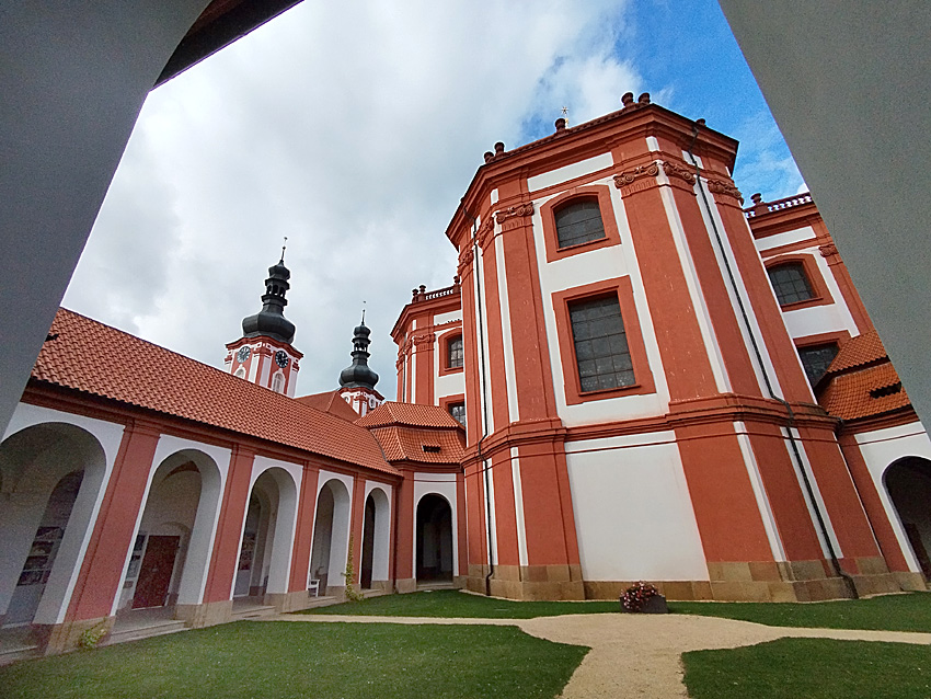 Mariánská Týnice - kostel Zvěstování Panny Marie
