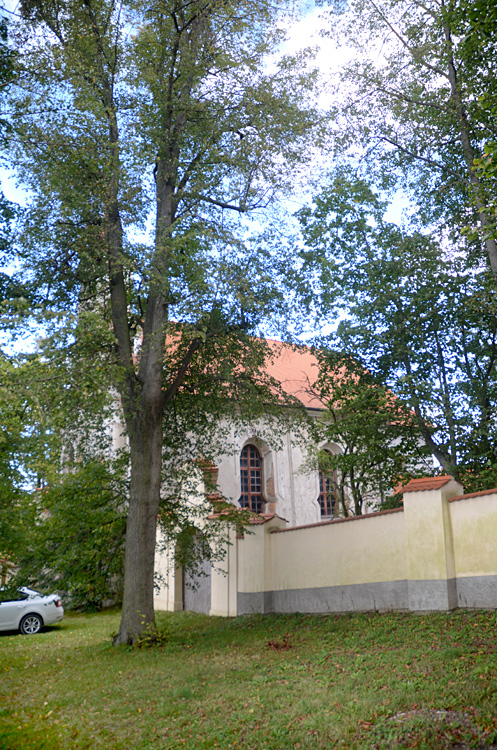 Hřešihlavy - kostel Všech svatých