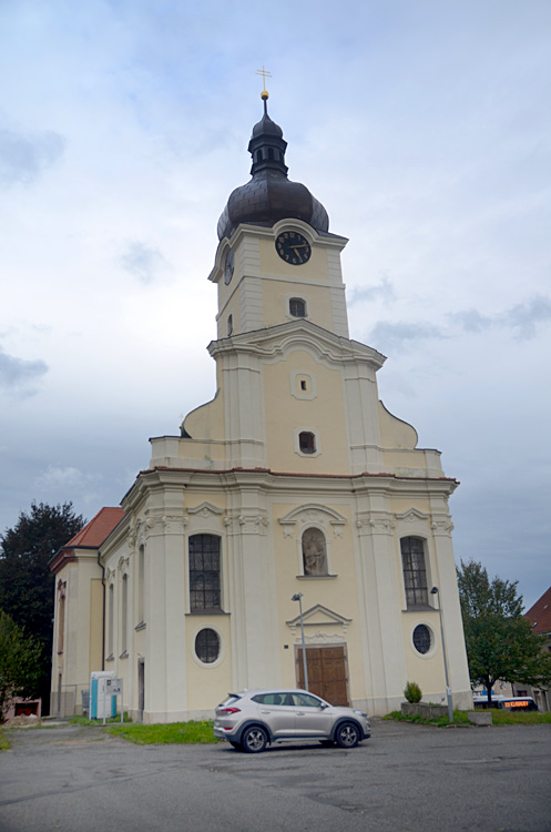 Radnice - kostel svatého Václava