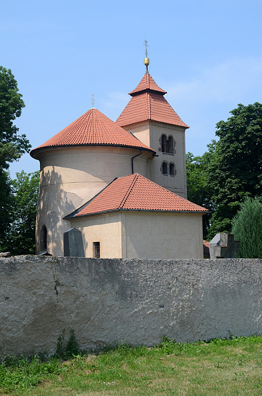 Budeč - kostel svatého Petra a Pavla