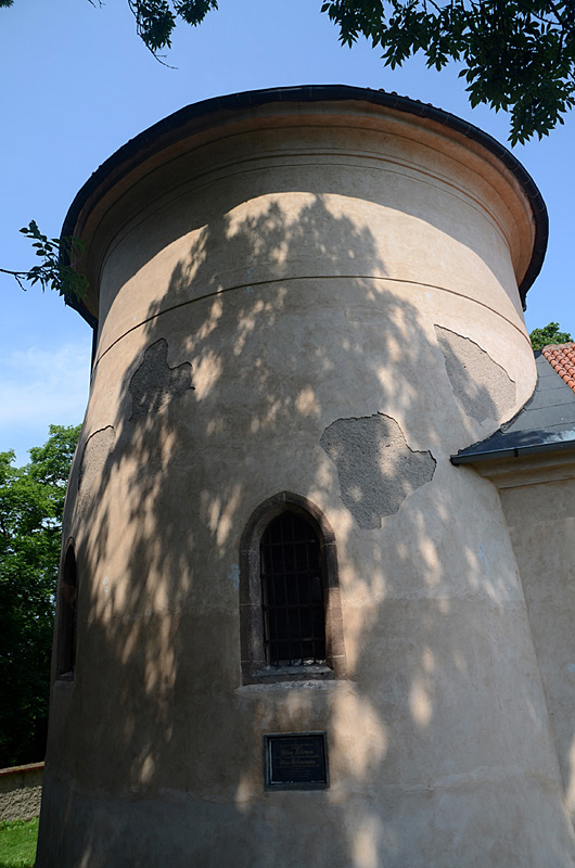 Budeč - kostel svatého Petra a Pavla