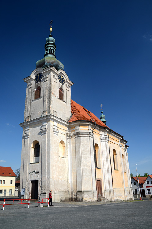 Uhlířské Janovice - kostel svatého Aloise Gonzagy