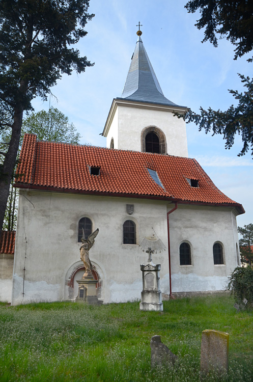 Vrbno - kostel Povýšení svatého Kříže