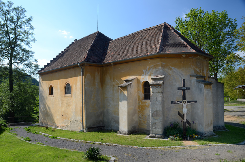 Debř - kostel svaté Barbory