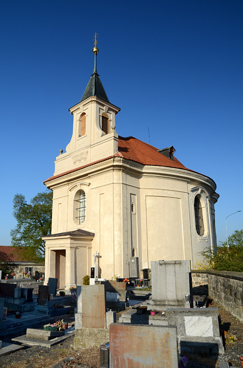 Velenka - kostel svatého Petra v okovech