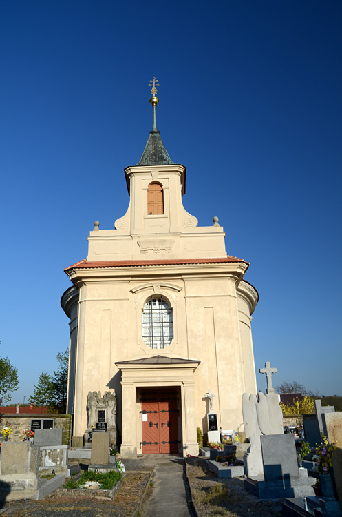 Velenka - kostel svatého Petra v okovech