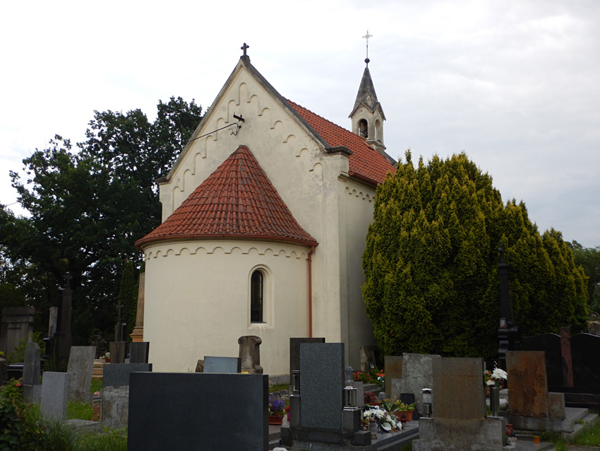 Brandýs nad Labem - hřbitovní kaple svaté Rozálie