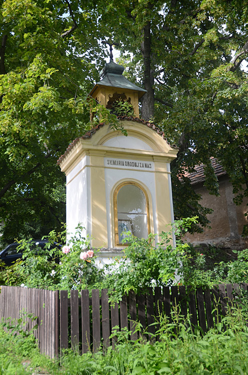 Lojovice - kaple Panny Marie
