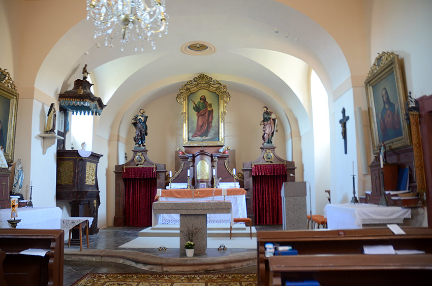 Popovičky - kostel svatého Bartoloměje