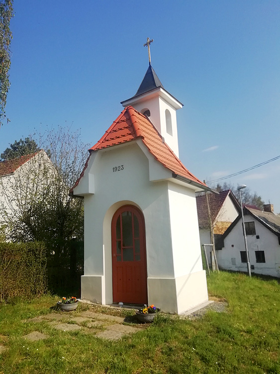 Voděrádky - kaple svatého Jana Nepomuckého