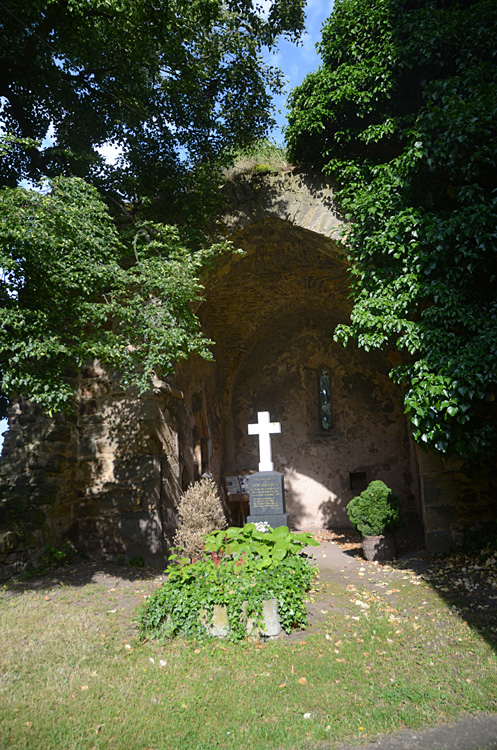 Vyšehořovice - zřícenina kostela svatého Martina