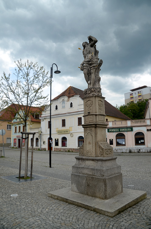 Dobříš - socha svatého Šebestiána