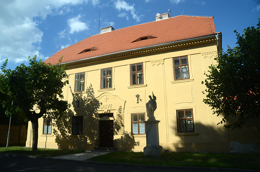 Údlice - fara