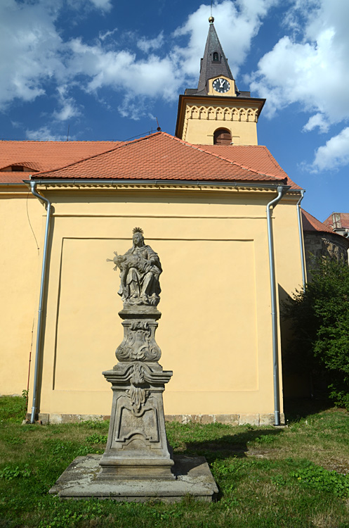 Údlice - socha Piety