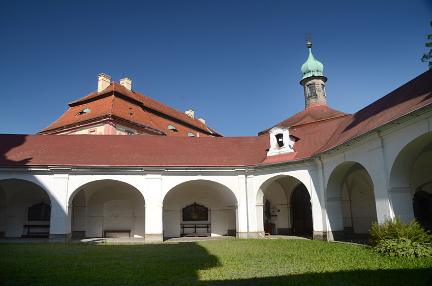 Česká Kamenice - poutní kaple Narození Panny Marie