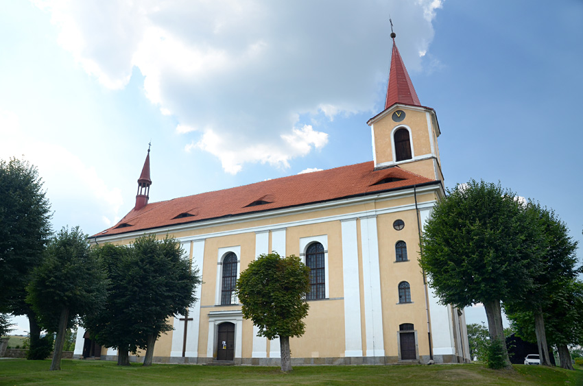 Království - kostel svatého Vavřince