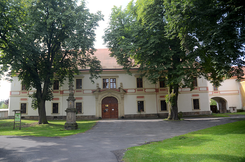Mariánské Radčice - fara