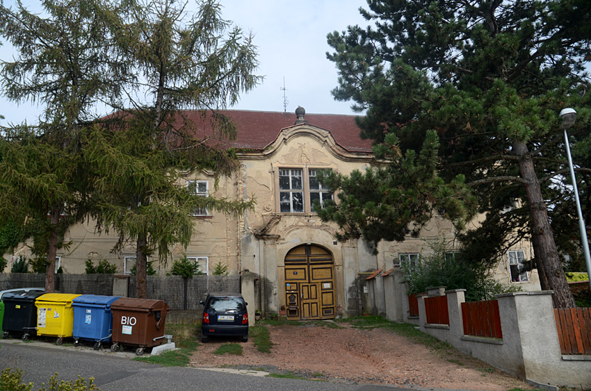 Vtelno - kostel Povýšení svatého Kříže