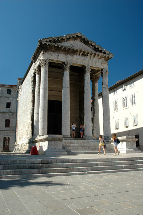 Pula - Augustův chrám
