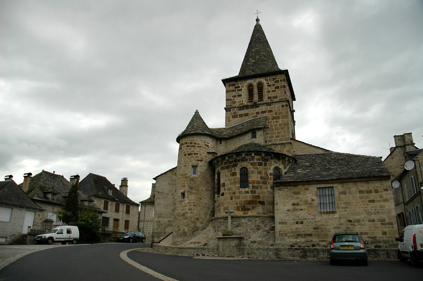 Menet - glise Saint-Pierre